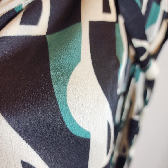 MELLODAY Geometric Black and Cream Midi Dress - Picture 10 of 15